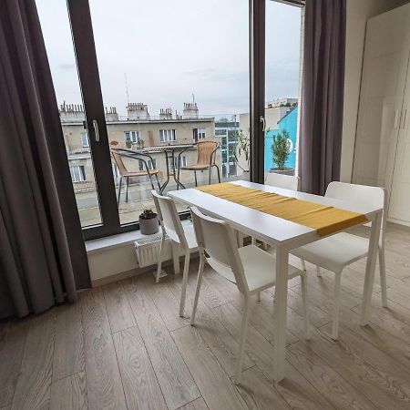 Cozy Apartment With Big Terrace In Central Prague - Karlin Exterior foto