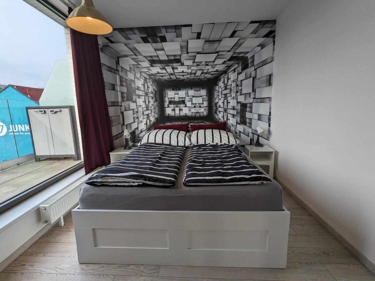 Cozy Apartment With Big Terrace In Central Prague - Karlin Exterior foto