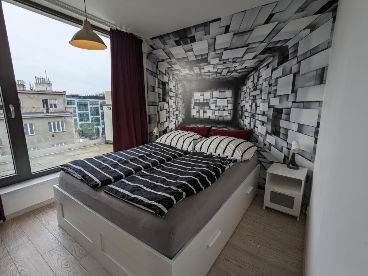 Cozy Apartment With Big Terrace In Central Prague - Karlin Exterior foto
